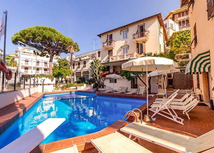 Hotel Coccodrillo Varazze